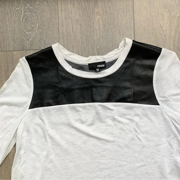 Aritzia Wilfred Free Simone Top Faux Leather Side Slit white Black Size XXS - Picture 4 of 13